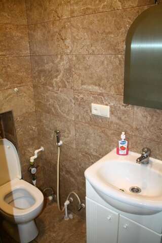 Хостелы MGA Hostel & Tours Ереван Апартаменты Делюкс-3